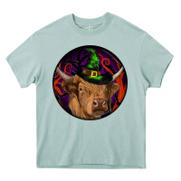 Arona halloween highland cow round Heavy Core Tee - RanaPortraitStore