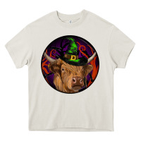 Cream halloween highland cow round Heavy Core Tee - RanaPortraitStore