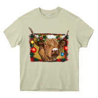 Mossy highland cow christmas Heavy Core Tee - RanaPortraitStore