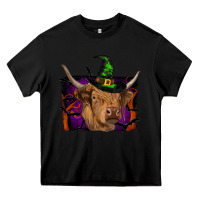 Black highland cow halloween Heavy Core Tee - RanaPortraitStore