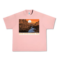 Salmon vintage grand canyon national park retro colorado river 80s Urban Heavy Tee - linhVisuals