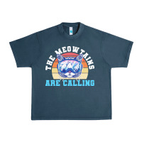 Midnight Navy skiing t  shirt ski goggles cat the meowtains are calling skier winter Urban Heavy Tee - linhVisuals