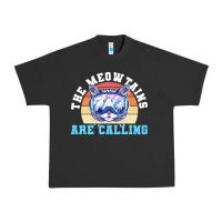 Pigment Black skiing t  shirt ski goggles cat the meowtains are calling skier winter Urban Heavy Tee - linhVisuals