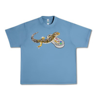 Pebble Blue leopard gecko playing video game lizard & reptiles gamers t shirt Urban Heavy Tee - linhVisuals