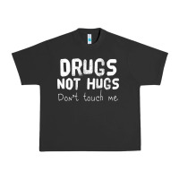 Pigment Black drugs not hugs Urban Heavy Tee - linhVisuals