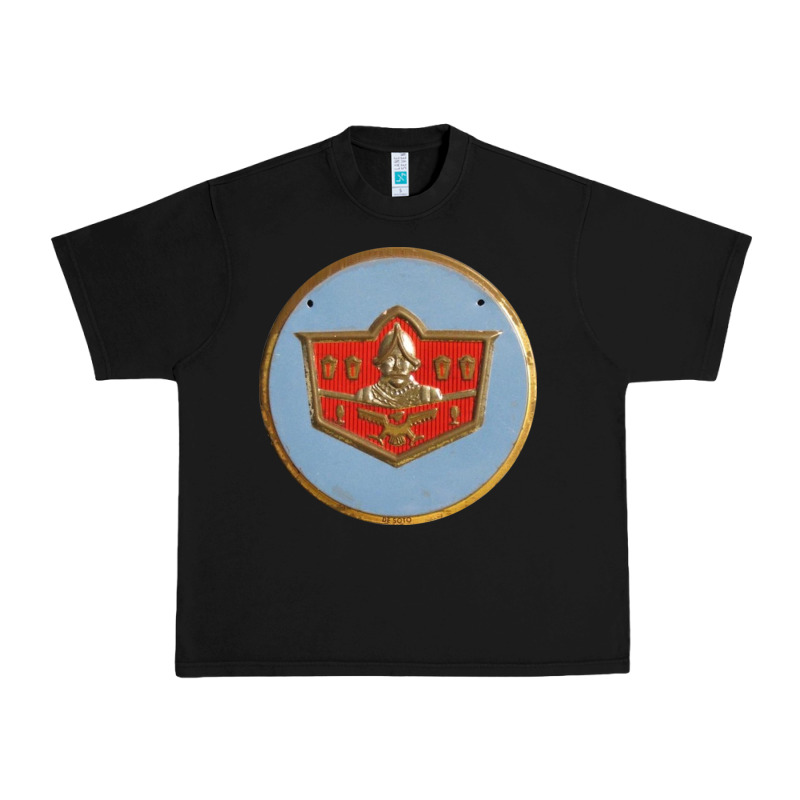 Desoto Urban Heavy Tee by linhVisuals | Teevron