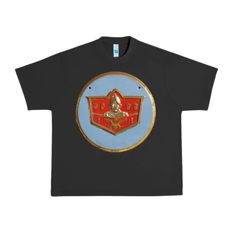 Desoto Urban Heavy Tee by linhVisuals | Teevron