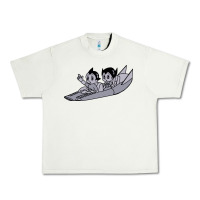 Pistachio newastro boy and uran Urban Heavy Tee - linhVisuals