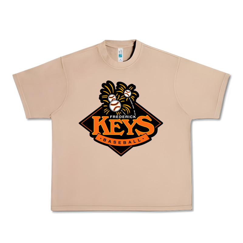 Frederick Keys Urban Heavy Tee by linhVisuals | Teevron