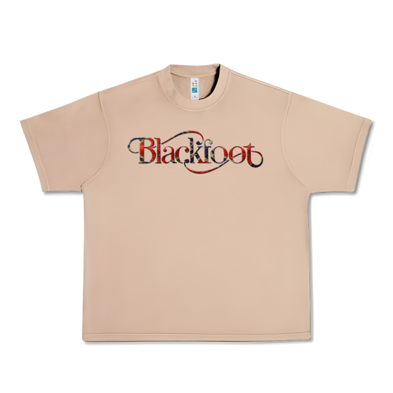 Blackfoot Urban Heavy Tee by linhVisuals | Teevron