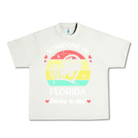 Pistachio someone in florida loves me t  shirt someone in florida loves me funny Urban Heavy Tee - linhVisuals