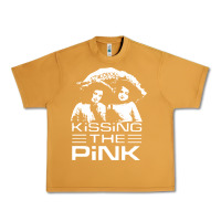 Peanut Butter gift for men kissing the pink Urban Heavy Tee - linhVisuals