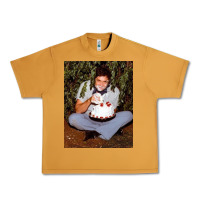 Peanut Butter johnny cash eating cake in a bush Urban Heavy Tee - linhVisuals