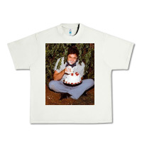 Pistachio johnny cash eating cake in a bush Urban Heavy Tee - linhVisuals