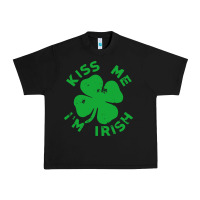 Black kiss me im irish funny saint patrick day womens Urban Heavy Tee - linhVisuals