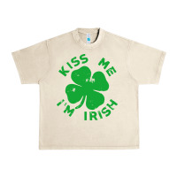 Sandshell kiss me im irish funny saint patrick day womens Urban Heavy Tee - linhVisuals
