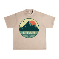 French Oak utah retro mountain badge Urban Heavy Tee - linhVisuals