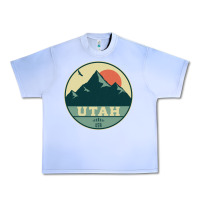 Grape Ice utah retro mountain badge Urban Heavy Tee - linhVisuals