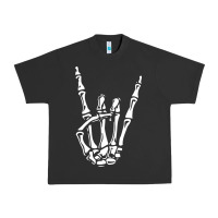 Pigment Black rock on skeleton hand Urban Heavy Tee - linhVisuals