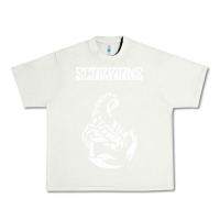 Pistachio scorpion Urban Heavy Tee - linhVisuals