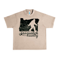 French Oak sasquatch country   sasquatch Urban Heavy Tee - linhVisuals