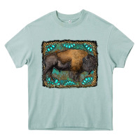 Arona bison with gemstone background Heavy Core Tee - RanaPortraitStore