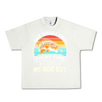Pistachio she swallows every time i bring my rod t  shirt she swallows every tim Urban Heavy Tee - linhVisuals