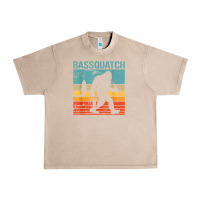 French Oak bassquatch! funny bigfoot fishing outdoor retro Urban Heavy Tee - linhVisuals