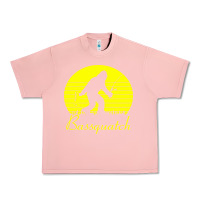 Salmon bassquatch bigfoot Urban Heavy Tee - linhVisuals