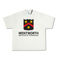 Pistachio wentworth standard Urban Heavy Tee - linhVisuals