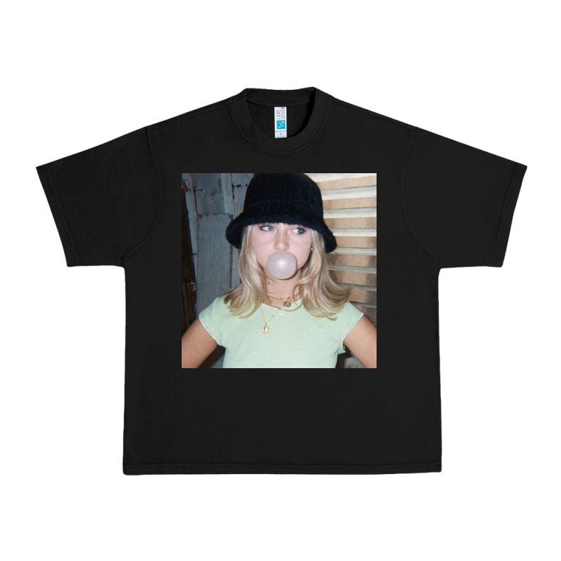 Rosinkranz Looks So Good Claire Urban Heavy Tee by linhVisuals | Teevron