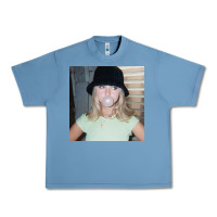 Pebble Blue Rosinkranz Looks So Good Claire Urban Heavy Tee - linhVisuals