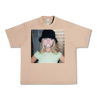 Burro Rosinkranz Looks So Good Claire Urban Heavy Tee - linhVisuals