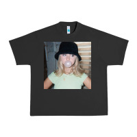 Pigment Black Rosinkranz Looks So Good Claire Urban Heavy Tee - linhVisuals