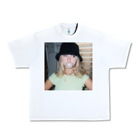 White Rosinkranz Looks So Good Claire Urban Heavy Tee - linhVisuals