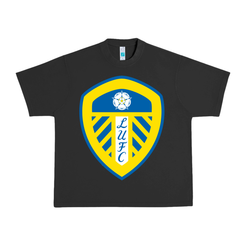 The-leeds-united-pen Urban Heavy Tee by linhVisuals | Teevron