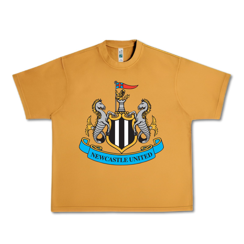 The-newcastle-united-pen Urban Heavy Tee by linhVisuals | Teevron