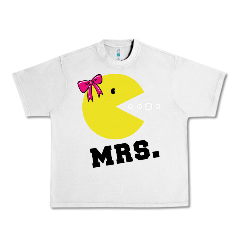 Mrs Pacman Urban Heavy Tee by linhVisuals | Teevron