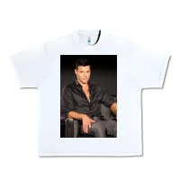 White who is ricky martin playing in ameri Urban Heavy Tee - linhVisuals
