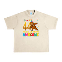 Sandshell 44 years old birthday sloth dabbing 44th birthday sloth Urban Heavy Tee - linhVisuals