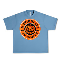 Pebble Blue motionless in white hellowen Urban Heavy Tee - linhVisuals