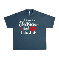 Midnight Navy i kissed an electrician and i liked it for girlfriend wife pullover ho Urban Heavy Tee - linhVisuals