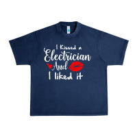 Navy i kissed an electrician and i liked it for girlfriend wife pullover ho Urban Heavy Tee - linhVisuals