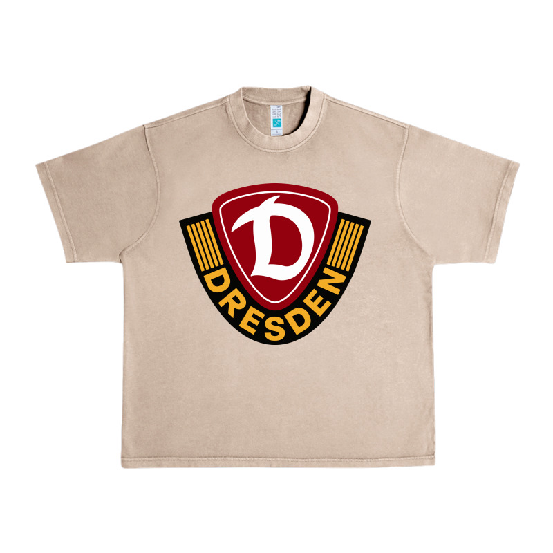 The Dynamo Dresden Urban Heavy Tee by linhVisuals | Teevron