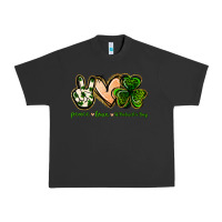 Pigment Black peace love st.patrick's day Urban Heavy Tee - Jasminsmagicworld