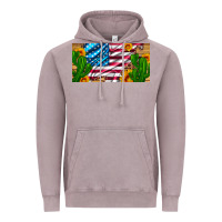 Vintage Zinc usa flag and cactus and sunflowers with leopard and wood license  plat Vintage Hoodie - Artiststas