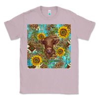 Lilac western highland cow Classic Tee - BarkalooDesign