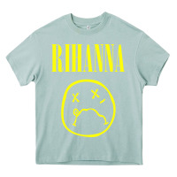 Arona Grunge Rihanna Heavy Core Tee - PixelWave