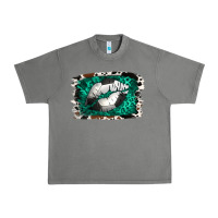 Tornado Soccer Lips Urban Heavy Tee - Jasminsmagicworld