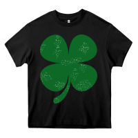 Black distressed green four leaf clover Heavy Core Tee - artisFamous